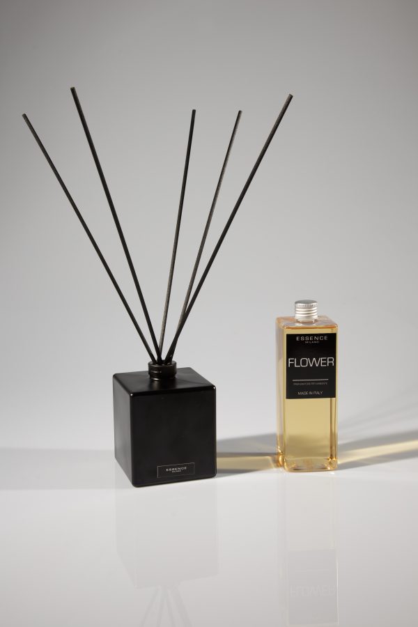 KIT FLOWER PROFUMATORE PER AMBIENTE CON VASO E RATTAN